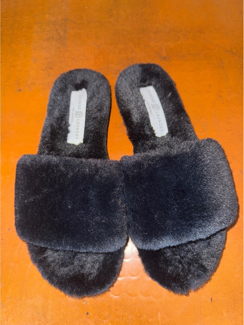 Chinese Laundry Black Faux-Fur Platform Slide Slippers – Size 9